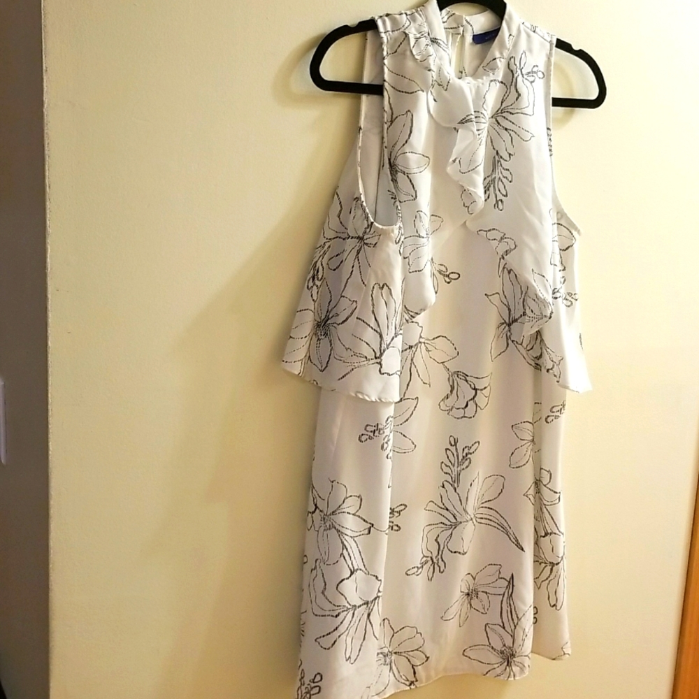 Apt. 9 Black and white dress flutter overlay  women’s large